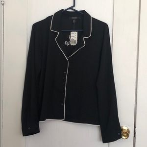 Forever 21 Women’s black long sleeve button down